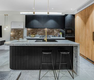 Spacious 4 Bedroom Home in the Heart of Newtown - Photo 4