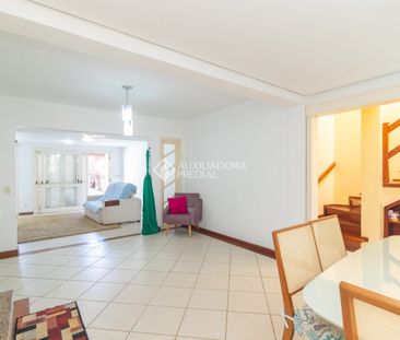 Casa com 3 quartos e 200m² para alugar em Hípica, Porto Alegre. - Photo 4