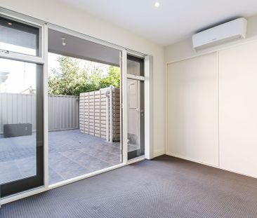 Modern townhouse - Photo 5