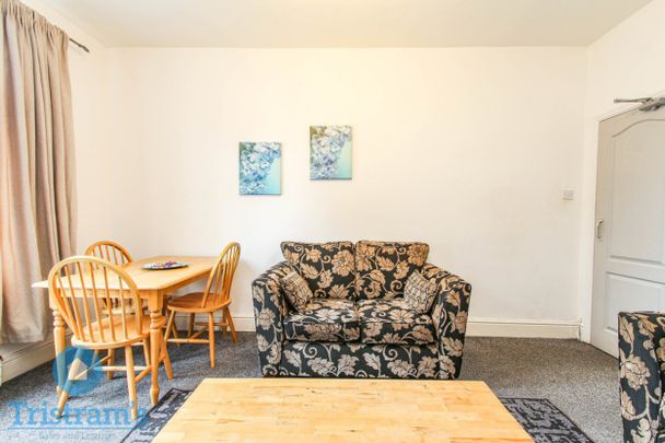 2 bed Apartment for Rent - Photo 1