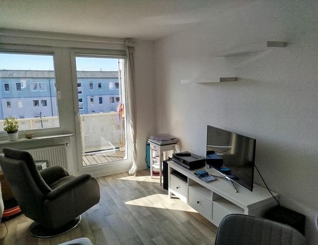 3 Zimmer Wohnung mit Balkon und Einbauküche - Photo 1