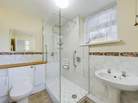 2 bedroom end of terrace house to rent - Photo 5