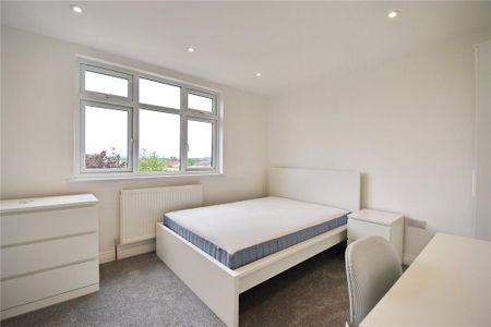 6 bedroom semi-detached house to rent - Photo 5