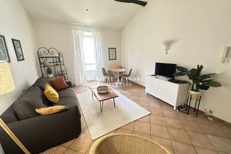 SAINT PAUL DE VENCE - LOCATION DUPLEX 50 M2 MEUBLE - 990 EUR - Photo 4