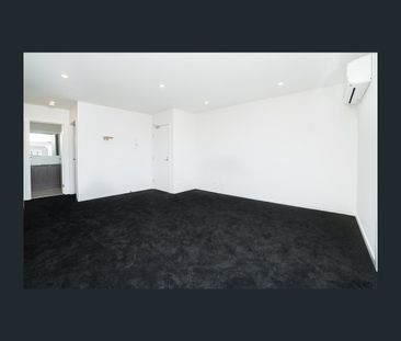 105 Lilliana Boulevard, Carrum Downs, Vic 3201 - Photo 6