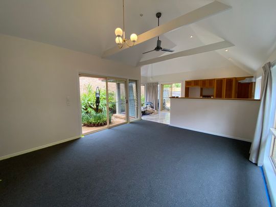 Spacious Townhouse with Outdoor Oasis in Byron Bay - Photo 1