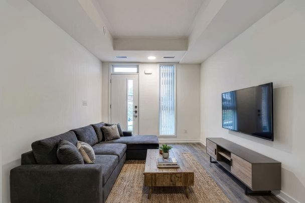 For Lease - 90 Canon Jackson Drive Unit# H105, Toronto, Ontario - Photo 1