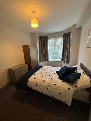 Room 1 - 11 Carlton Road - Wheatley - Photo 3