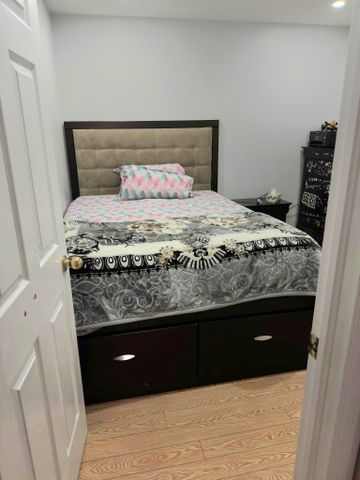 For Lease - 403 Brisdale Drive, Brampton, Ontario - Photo 4