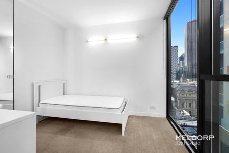 FURNISHED 2 BEDROOM IN PRIME CBD LOCATION - Photo 4