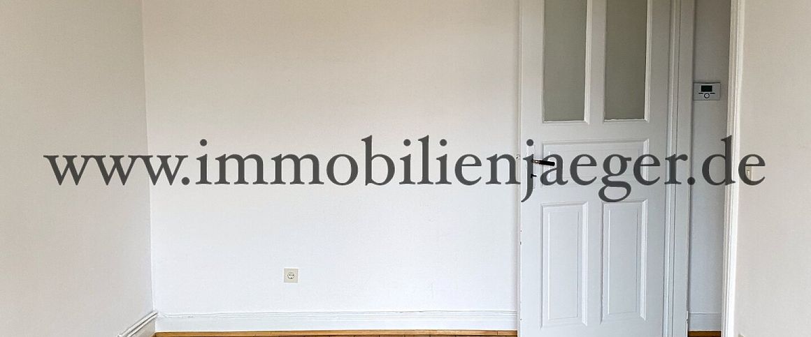 Zentrales Winterhude am Schinkelplatz - modernsierter Altbau - gepflegte Wohnung mit Balkon, 3.OG - Photo 1