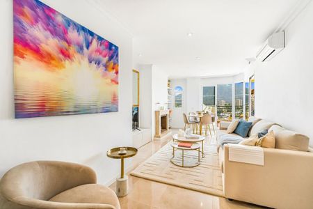 Luxury Apartment for rent in Nueva Andalucia, Spain - Photo 3