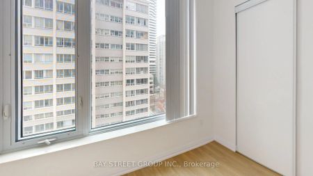 50 Dunfield Avenue #817 - Photo 2
