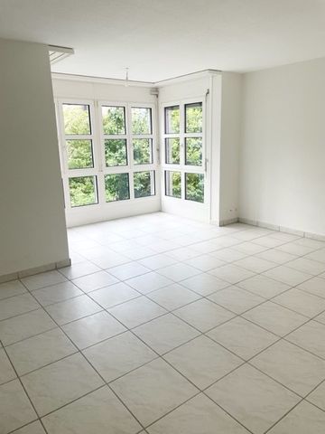 Appartement de 2.5 pièces situé au 1er étage - Photo 3