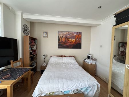 Studio Flat, Abercorn Place, NW8 - Photo 3