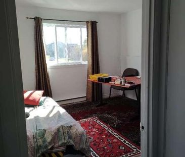 Bel apt lumineux - Semi meublé - Wifi inclus - Photo 4