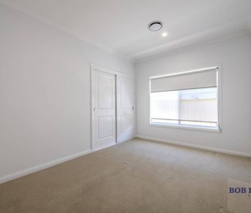 The Perfect Low Maintenance Residence in Central - Photo 2