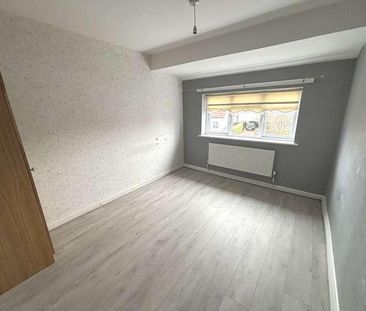 Bleak Hill Road, Windle, WA10 - Photo 5