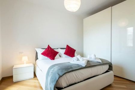 Via Luciano Bausi, Florence, Tuscany 50144 - Photo 2