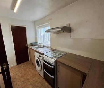 3 bedroom apartment to rent - Photo 3