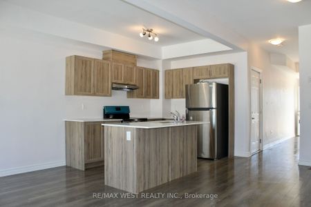 For Lease - 26 Glacier Crescent, Belleville, Ontario - Photo 2