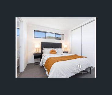 MODERN 3 BEDROOM VILLA IN THE HEART OF MELVILLE! - Photo 2