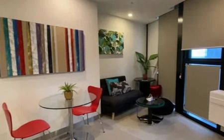 33 Clarke Street, Melbourne - Photo 4