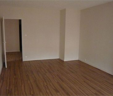Location Appartement 3 pièces 70m² - Photo 3