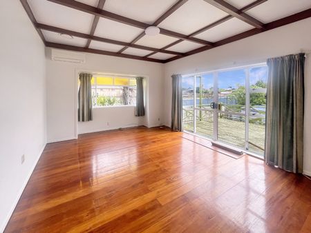 Papatoetoe, 6 Bedrooms - Photo 2