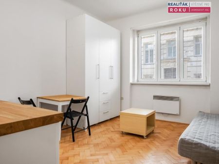 Pronájem bytu 1+kk 20 m2 - Fotografie 3