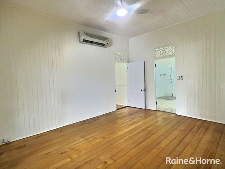 Neat & Comfortable Living in a Central Location! - Photo 3