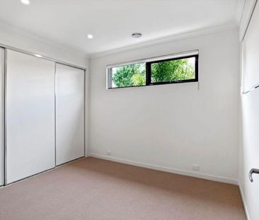 MODERN AND LOW MAINTENANCE LIVING - Photo 3