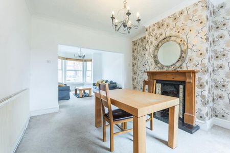 3 bedroom terraced house to rent - Photo 5