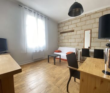 Location Appartement 1 pièce 27m² SAUMUR 49400 - Photo 2