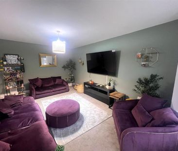 3 bedroom detached house to rent - Photo 2