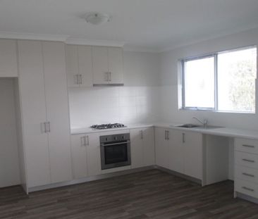 Top Floor Apartment in Prime Location - Photo 5