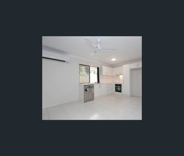 2/48 Pauline Street, Marsden, Qld 4132 - Photo 1