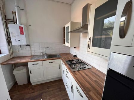 1 bedroom flat to rent - Photo 2