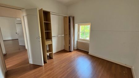 Location Appartement 3 pièces 49m² NIORT 79000 - Photo 2