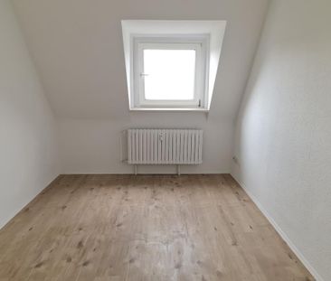 Renovierte 2-Zimmer-Wohnung im 2.Obergeschoss zu vermieten! 1 Netto... - Photo 1