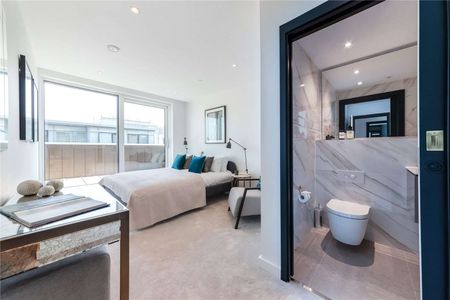 An impressive, modern apartment in this beautiful development in the heart of Westminster, with 24/7 concierge, gym and large residents' roof terrace. - Photo 3