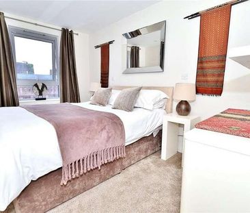 Church Street East, Woking, Surrey, GU21 - Photo 4