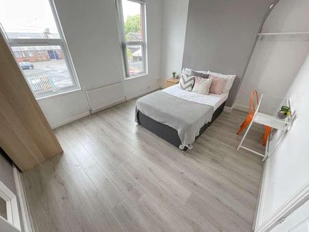 Molyneux Road, L6 - Photo 3