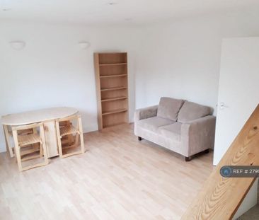 2 bedroom maisonette to rent - Photo 1