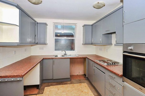 3 bedroom terraced house to rent - Photo 1