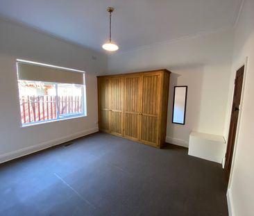 43 Bowen Street, Moonee Ponds VIC 3039 - Photo 2