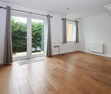 3 bedroom semi-detached house to rent - Photo 3