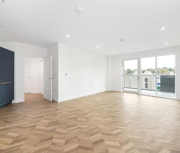 3 bedroom flat to rent - Photo 2