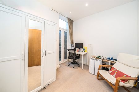 Kingscourt Road, SW16, London - Photo 2