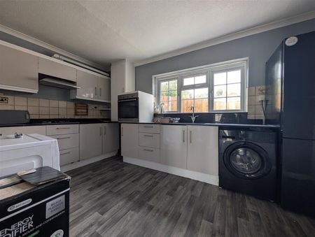 Wescott Way, Uxbridge - Photo 4